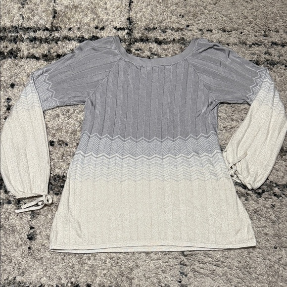 White House Black Market Gray and Cream Sweater - Picture 9 of 15
